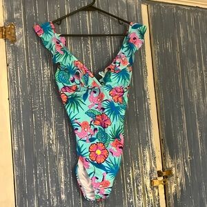 Floral one piece swimsuit size Medium. NWOT
